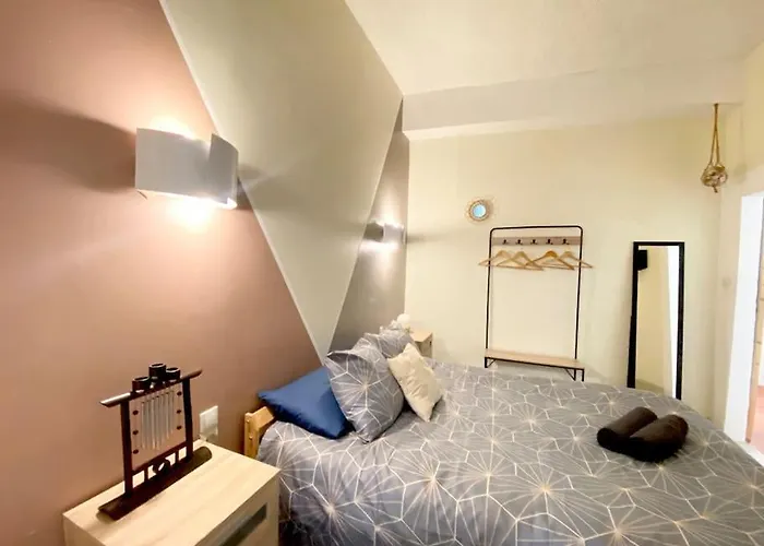 Le Jardin Secret De Nady Apartamento Carcassonne